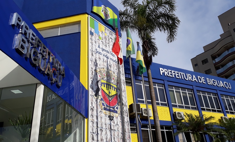 Prefeitura de Biguaçu – SC realiza Processo Seletivo com salários de até R$ 9,3 mil