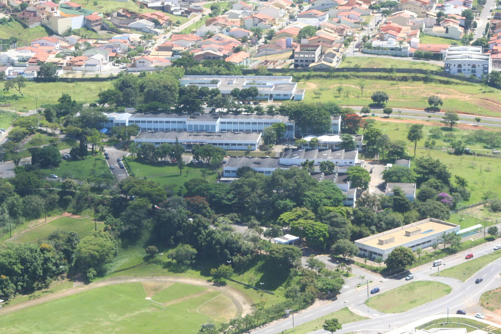 Faculdade de Engenharia e Ciencias de Guaratingueta scaled 1