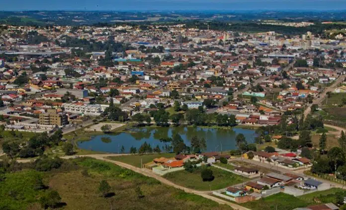 Prefeitura de Campo Largo - PR abre três novos Concursos Públicos