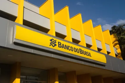 Quanto ganha um empregado público do Banco do Brasil?