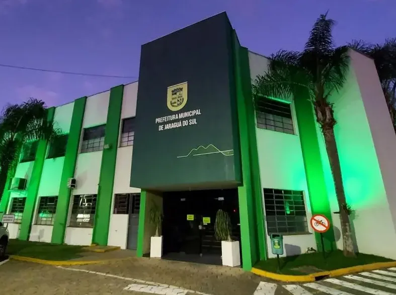 Prefeitura de Jaraguá do Sul - SC abre Processo Seletivo com salários de até R$ 5,4 mil